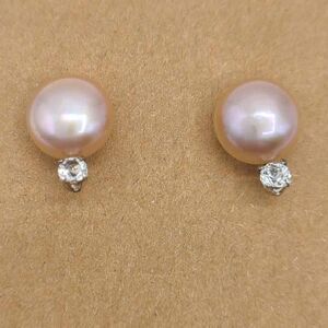 Freshwater Pearl Stud Earrings 7.7 mm